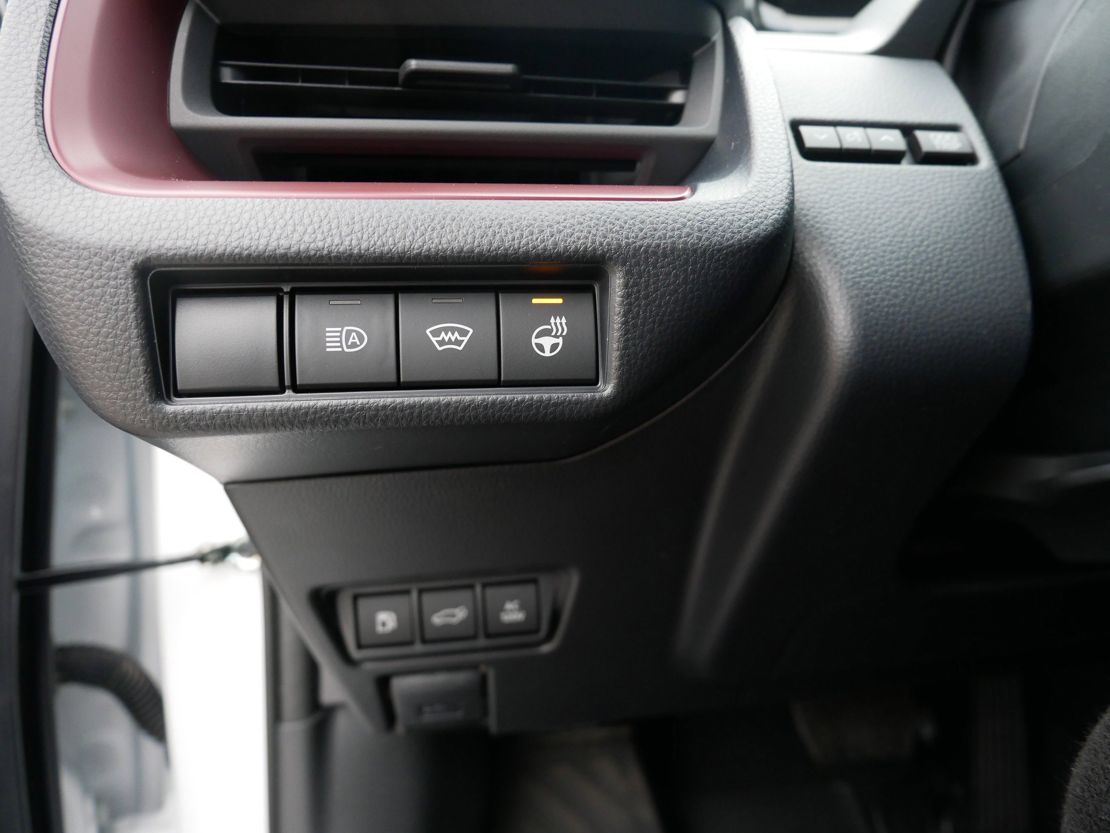 New 2026 Toyota Prius XSE Premium image 9