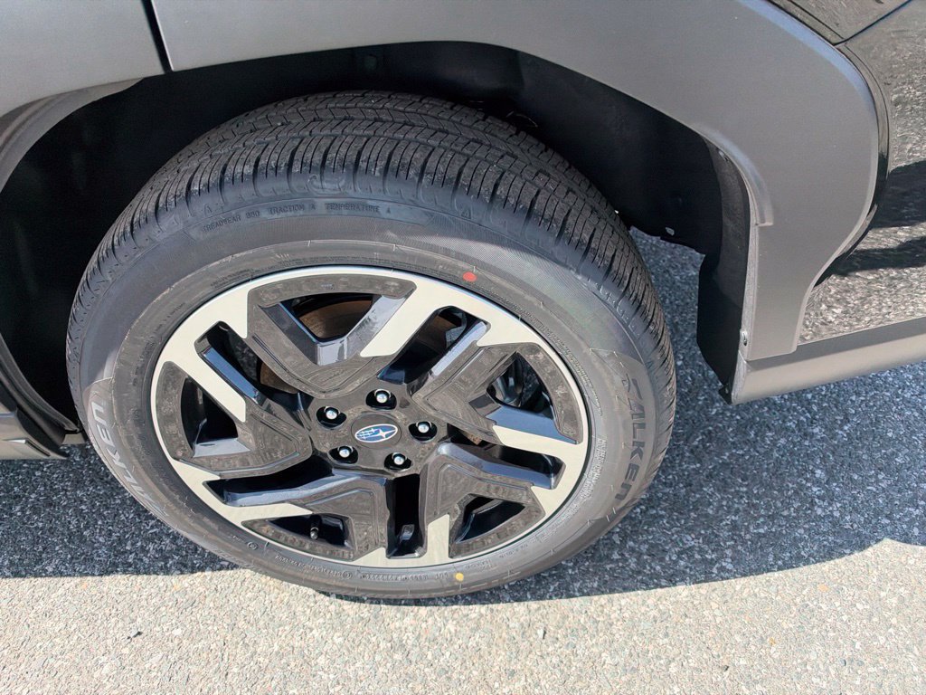 New 2026 Subaru Forester Premium AWD/4WD image 17