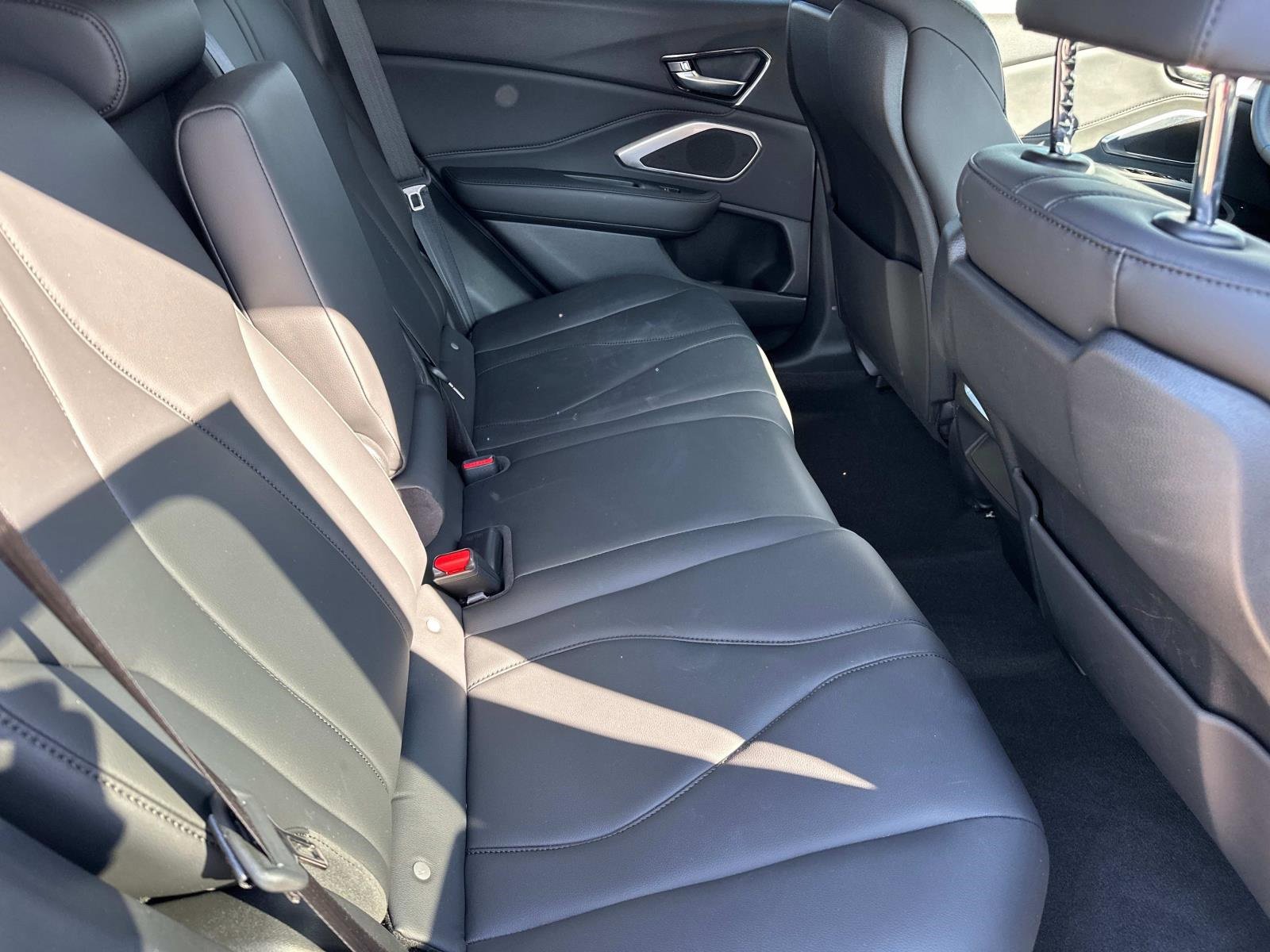 Used 2024 Acura RDX SH-AWD image 5