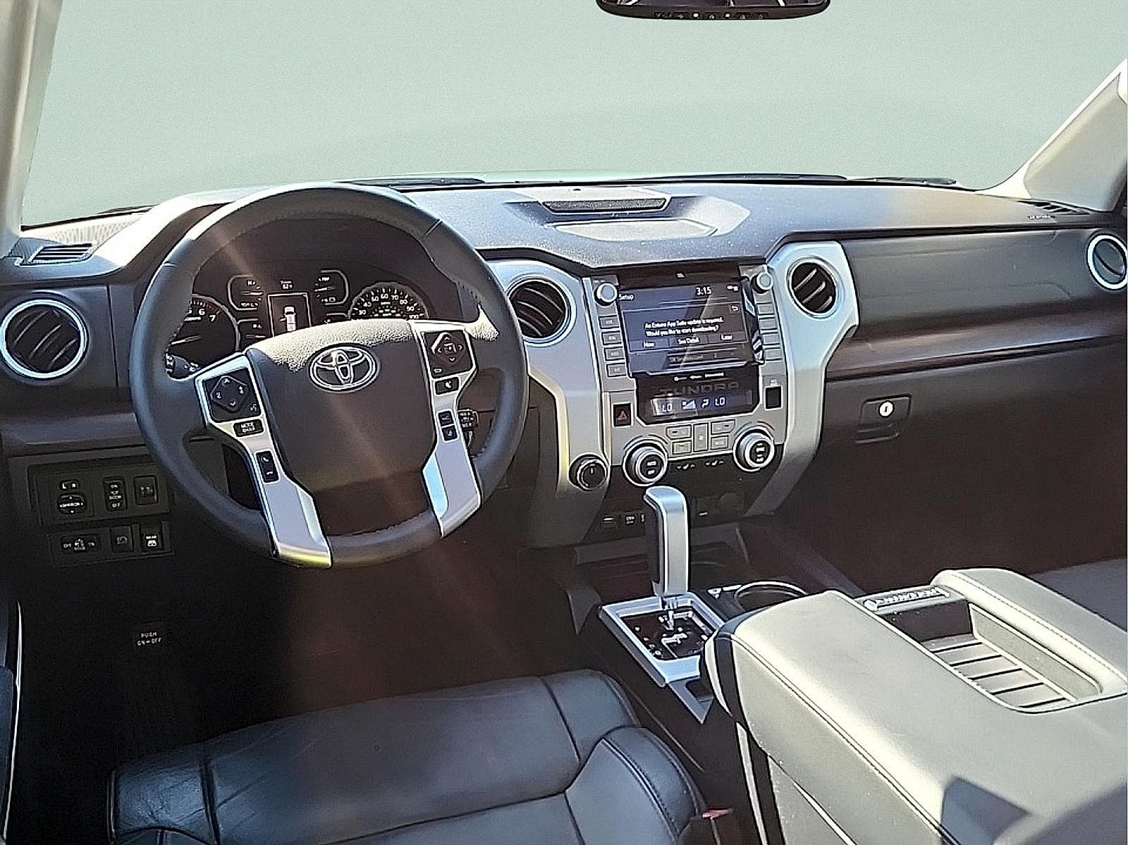 Used 2021 Toyota Tundra Limited w/ Limited Premium Package AWD/4WD image 16