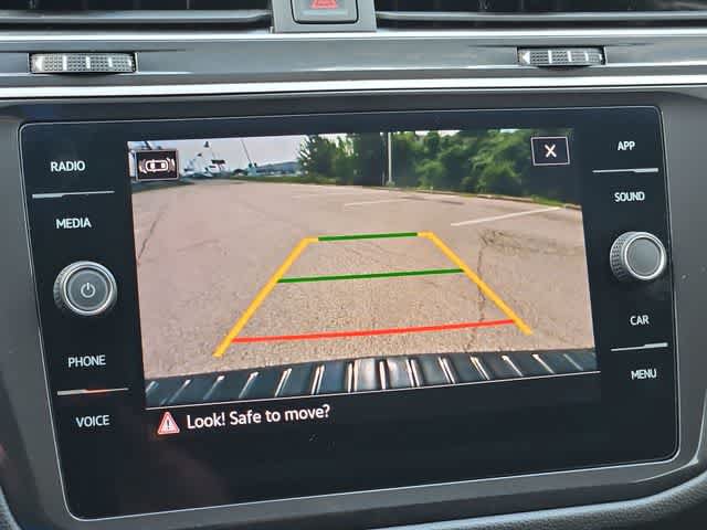 Used 2024 Volkswagen Tiguan SE FWD image 22