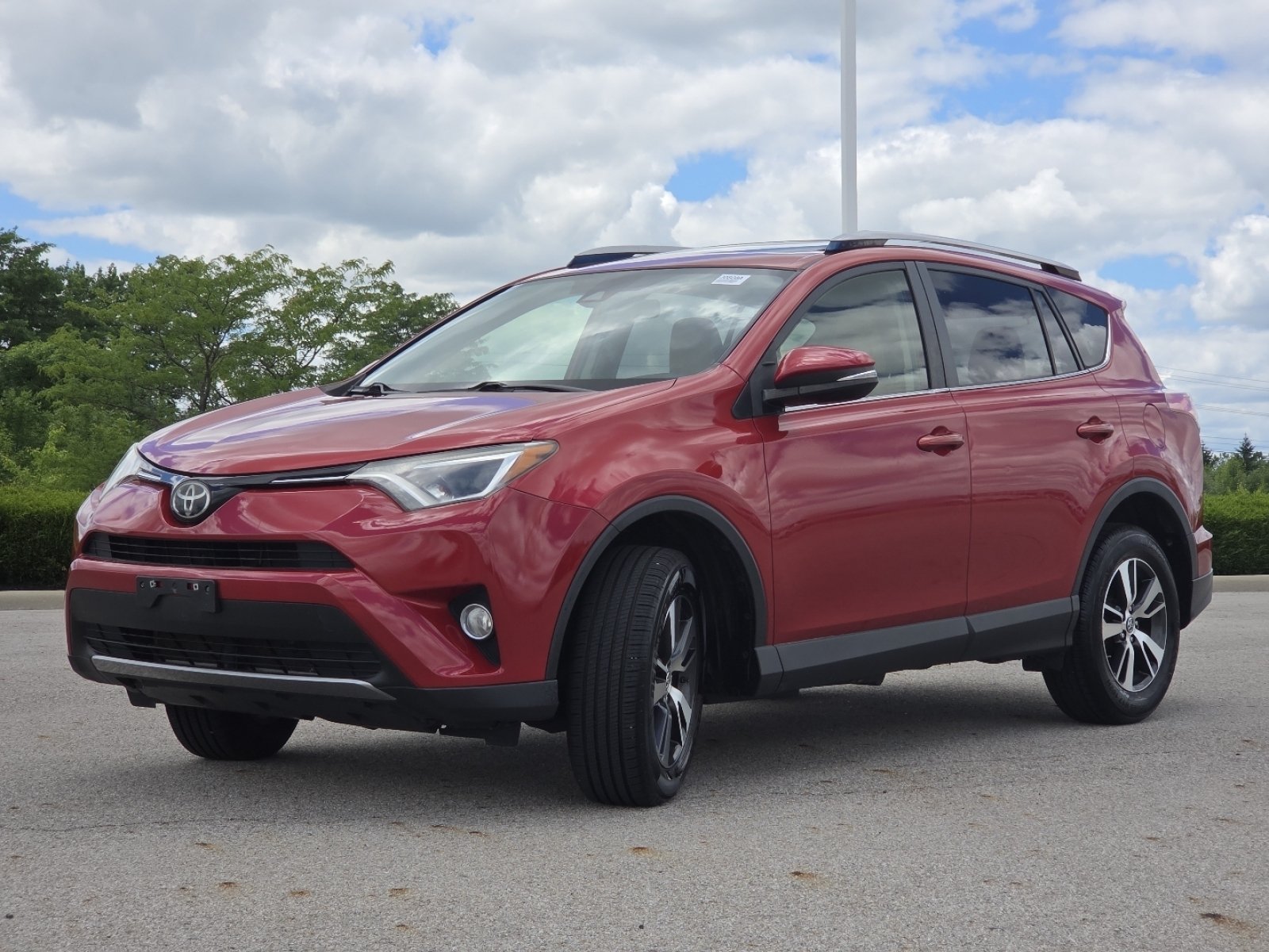 Used 2017 Toyota RAV4 XLE w/ All Weather Liner Package AWD/4WD image 16
