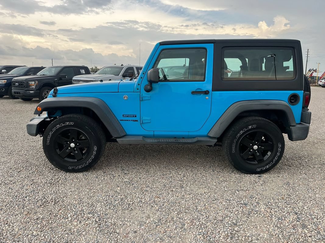 Used 2018 Jeep Wrangler Sport AWD/4WD image 6