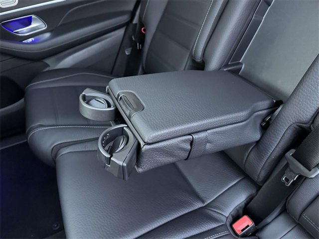 New 2026 Mercedes-Benz GLS 580 4MATIC image 32