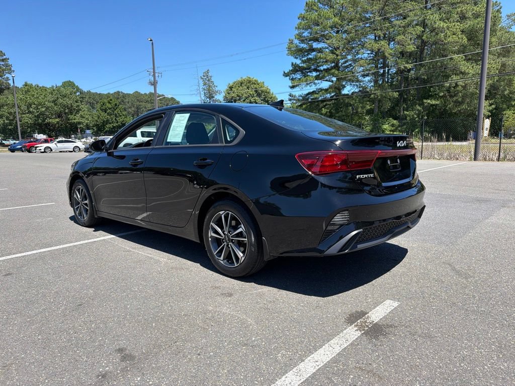 Used 2023 Kia Forte LXS w/ LXS Technology Package FWD image 6