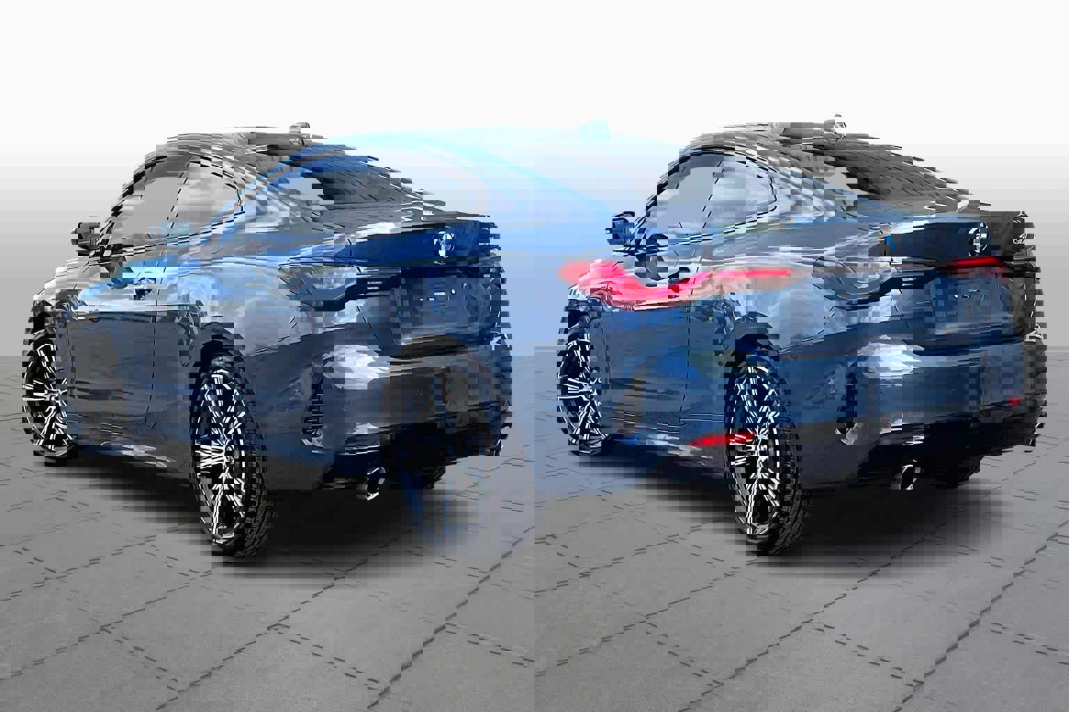 Used 2021 BMW 430i Coupe w/ Convenience Package image 15