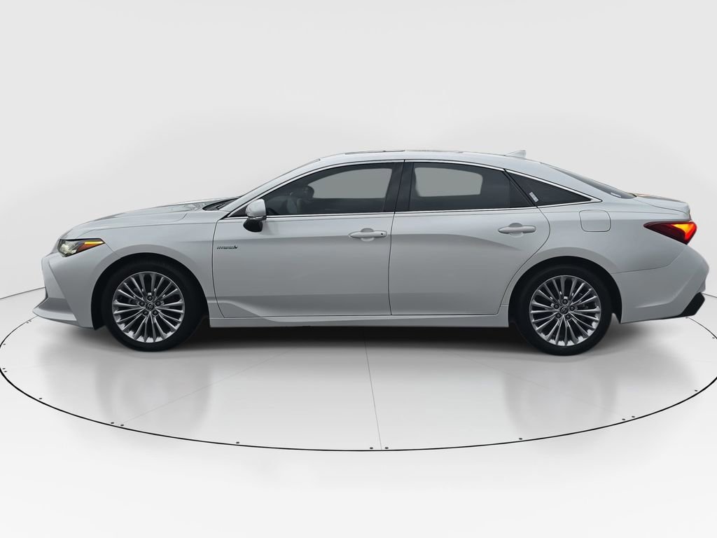 Used 2020 Toyota Avalon Limited image 8