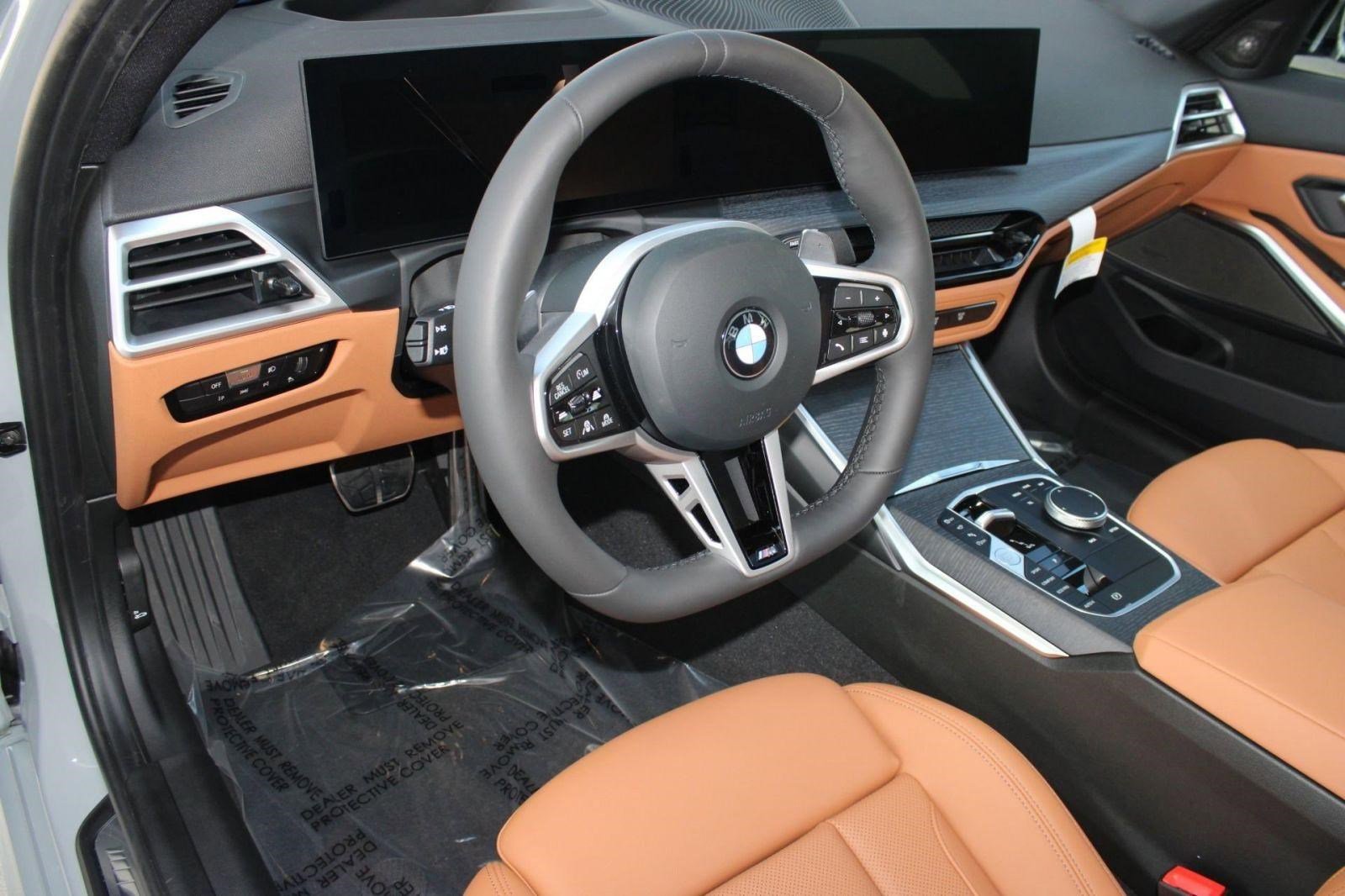 Used 2026 BMW 330i Sedan w/ M Sport Package RWD image 4