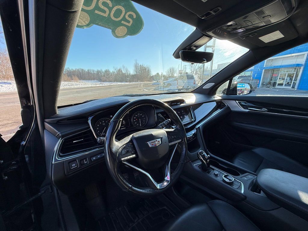 Certified 2020 Cadillac XT6 Premium Luxury image 17