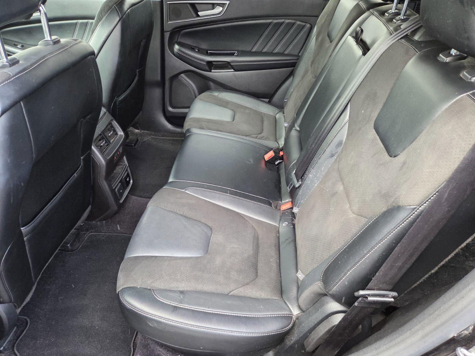 Used 2015 Ford Edge Sport w/ Equipment Group 401A FWD image 11