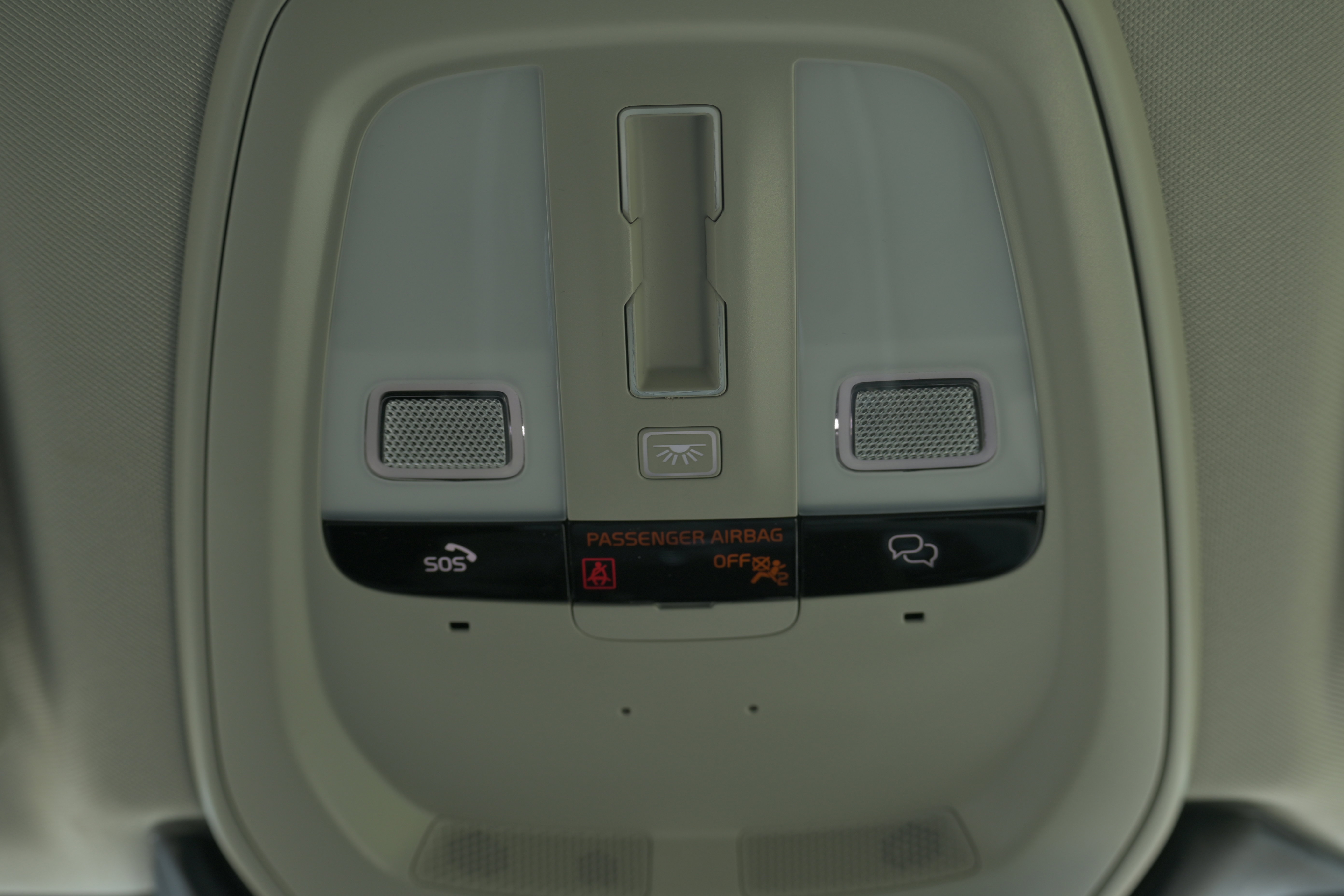 Used 2024 Volvo XC60 B5 Plus w/ Protection Package Premier image 27