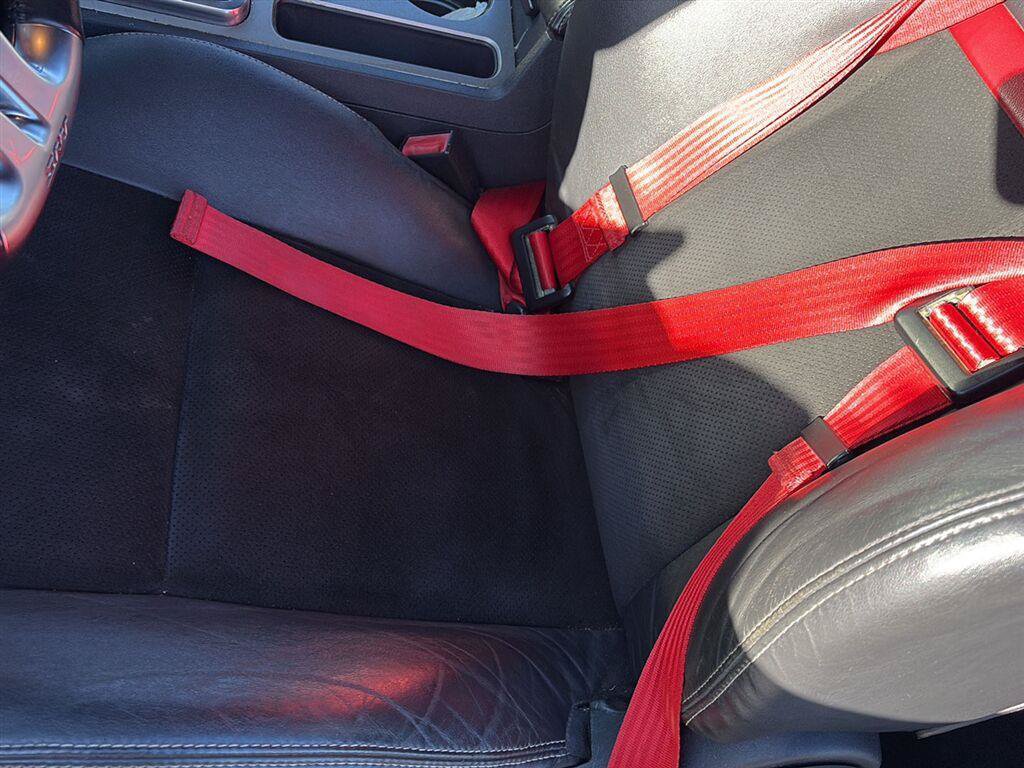 Used 2012 Dodge Challenger SRT8 RWD image 7