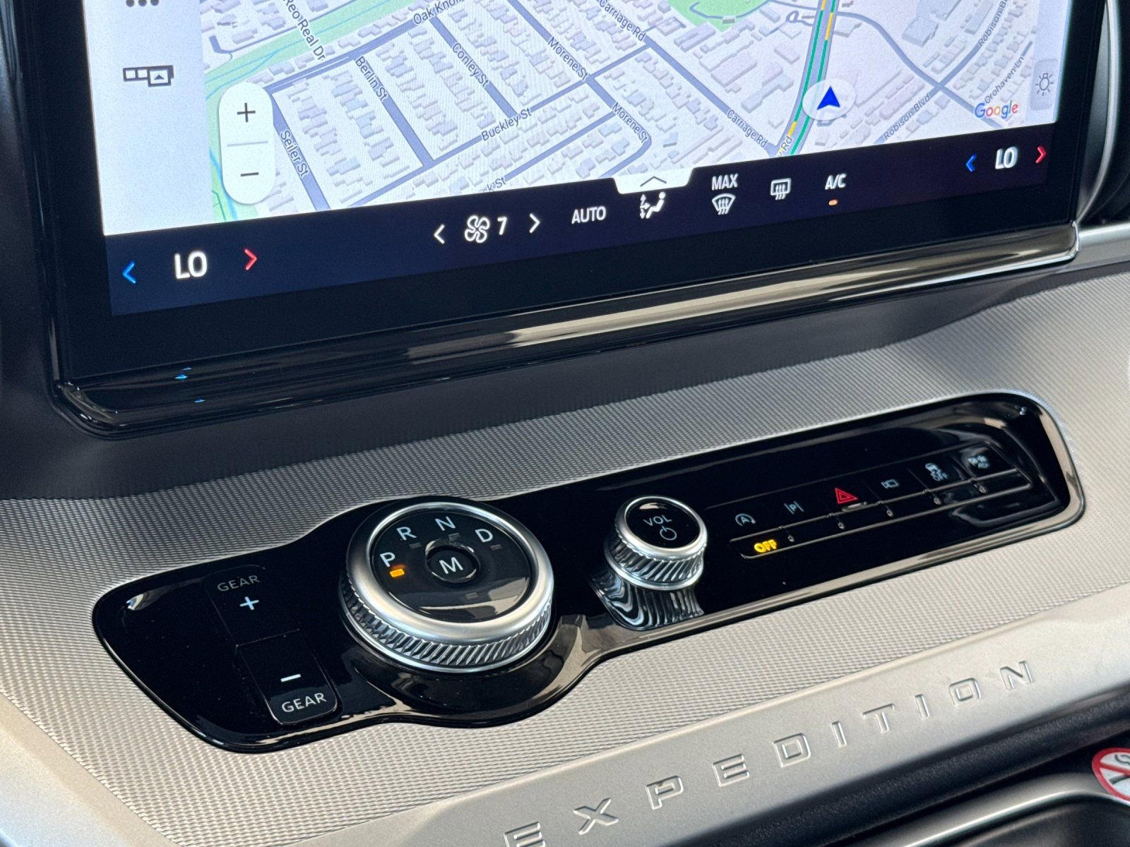 Used 2025 Ford Expedition Max Active RWD image 25