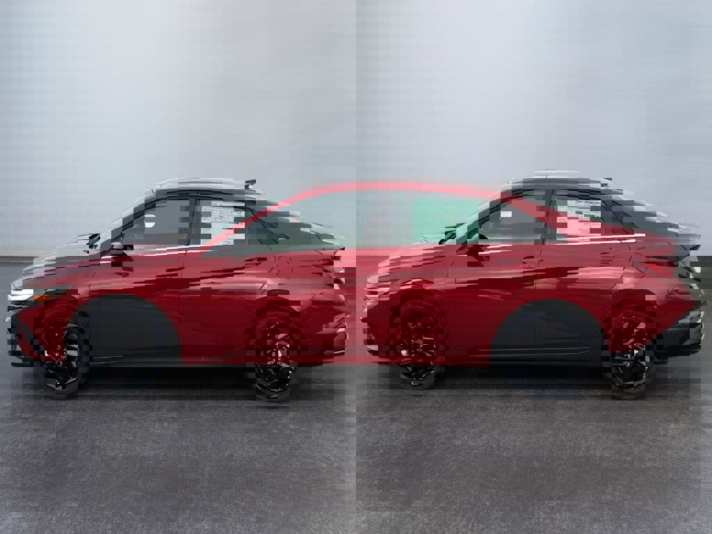 New 2026 Hyundai Elantra SEL Sport Premium image 7