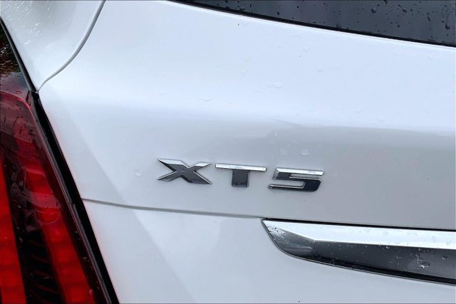 Used 2020 Cadillac XT5 Premium Luxury AWD/4WD image 7