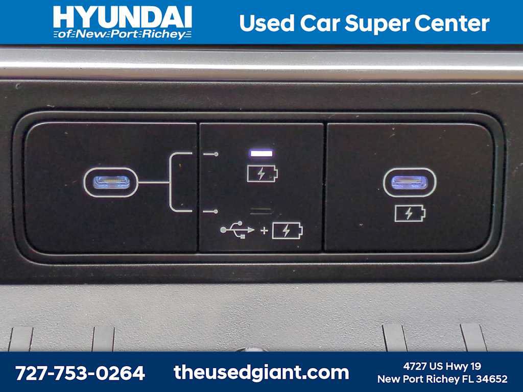 Used 2025 Hyundai Santa Fe SE FWD image 24