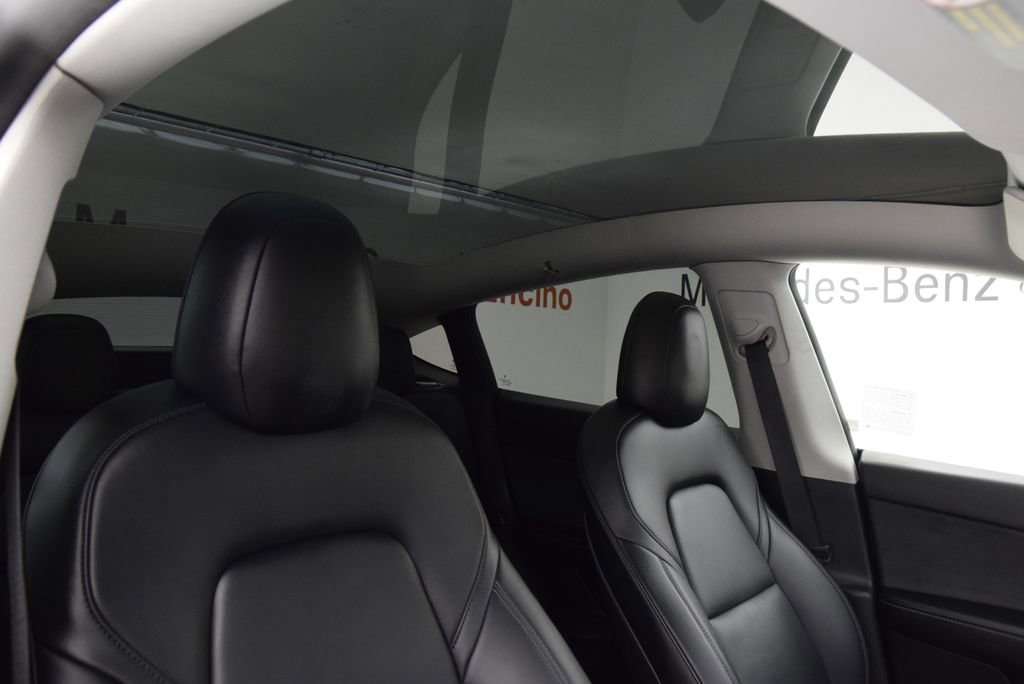 Used 2022 Tesla Model Y Performance image 18