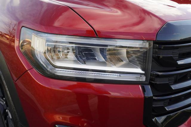 Used 2023 GMC Acadia SLE w/ Driver Convenience Package image 33