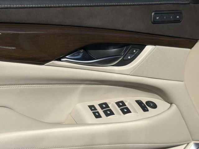 Used 2019 Cadillac Escalade Premium Luxury image 21