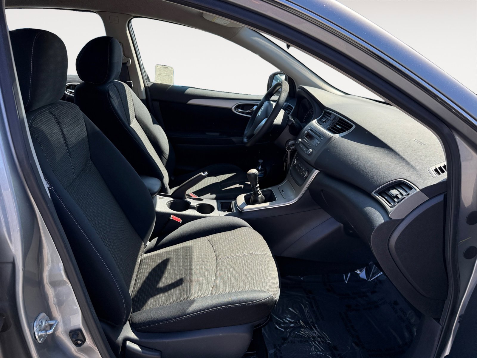 Used 2014 Nissan Sentra S image 19