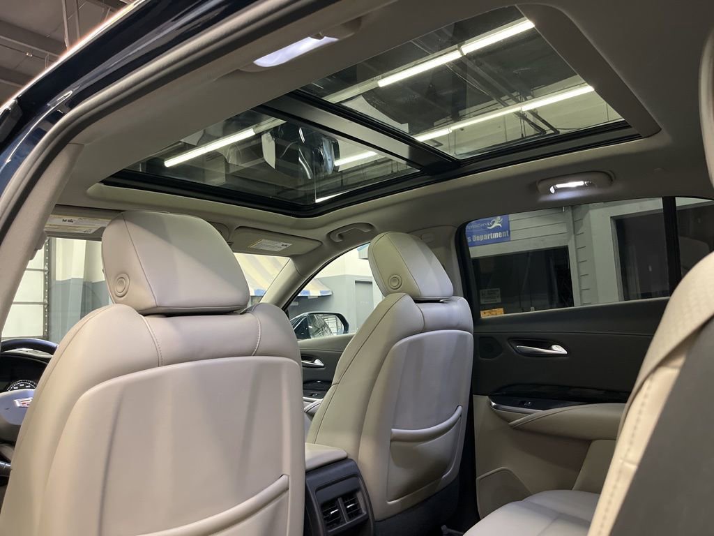 Used 2021 Cadillac XT4 Premium Luxury w/ Cold Weather Package image 38