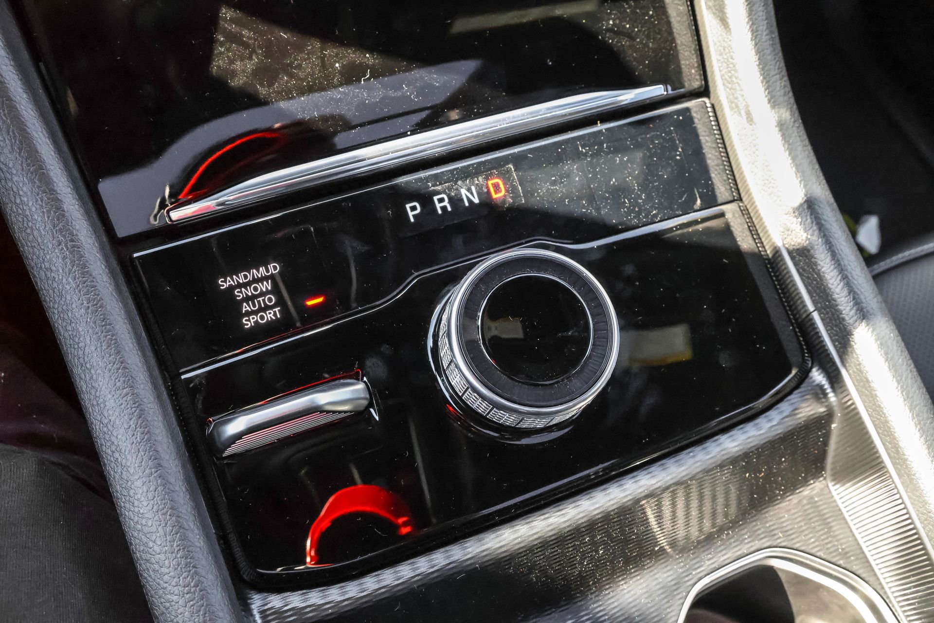 New 2025 Jeep Grand Cherokee Limited w/ Black Appearance Package image 21