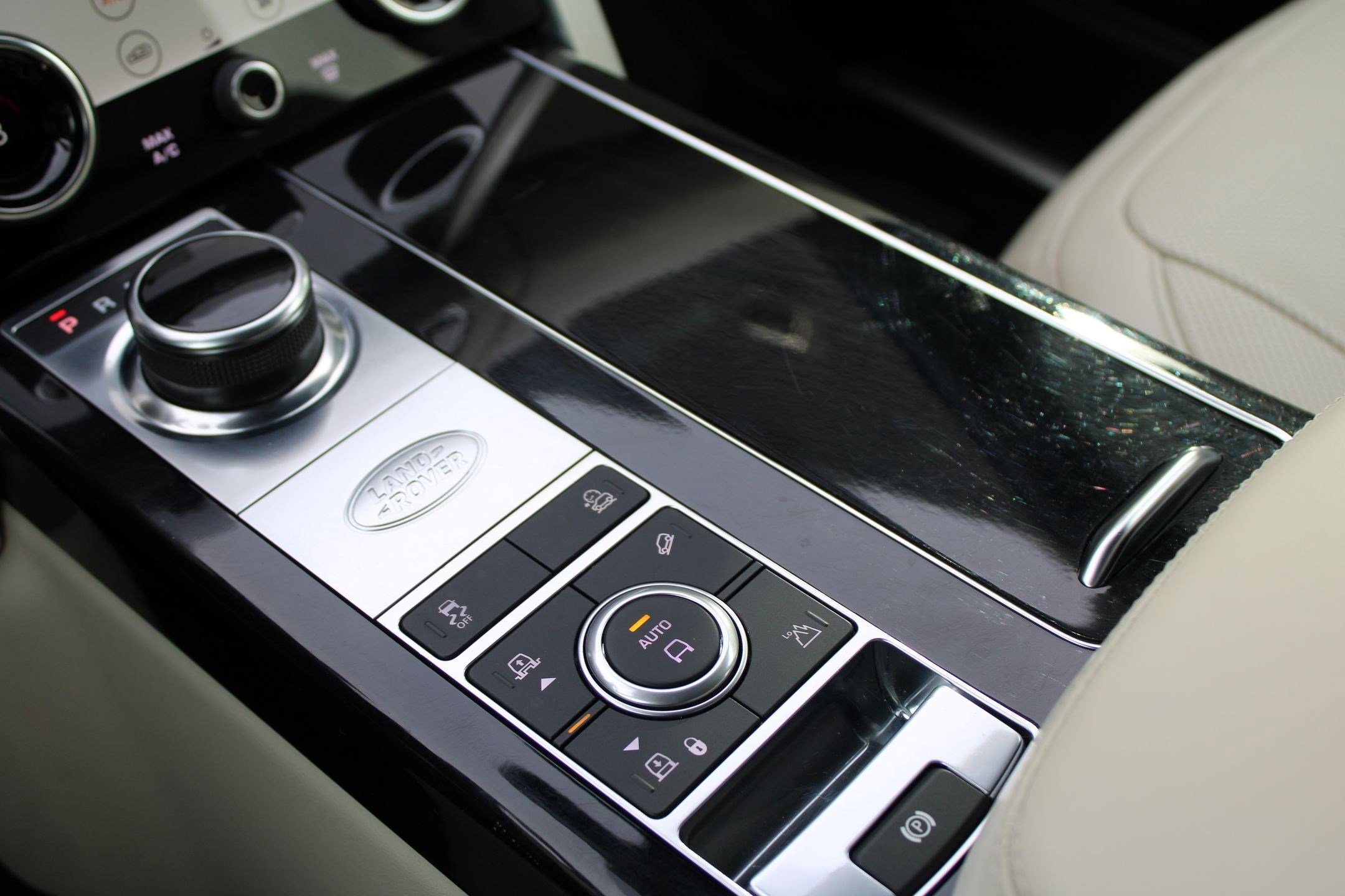 Used 2022 Land Rover Range Rover Westminster Edition image 20