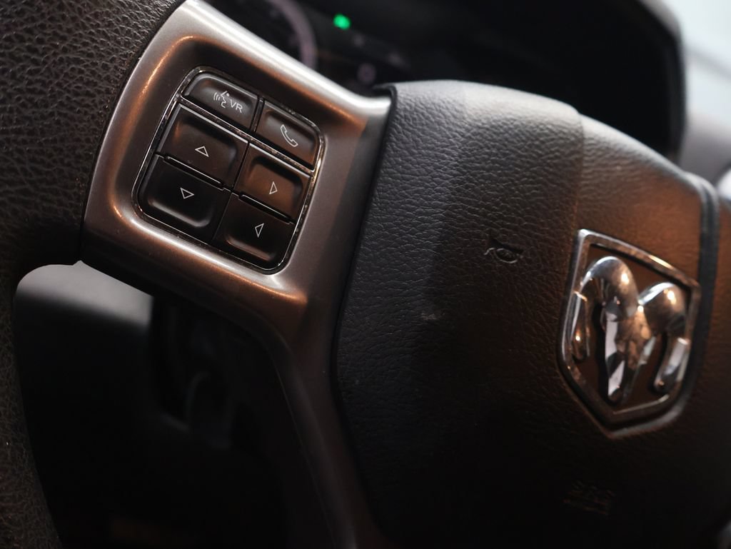 Used 2022 RAM 1500 Classic SLT AWD/4WD image 19