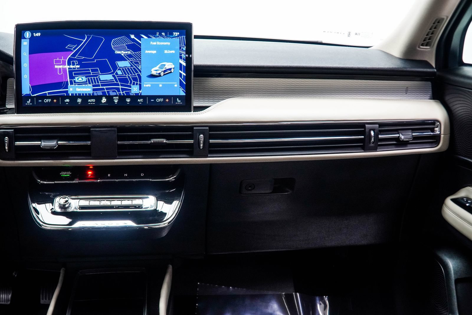 Used 2025 Lincoln Corsair AWD image 19