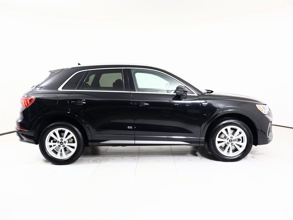Used 2025 Audi Q3 2.0T Premium Plus w/ Premium Plus Package image 19
