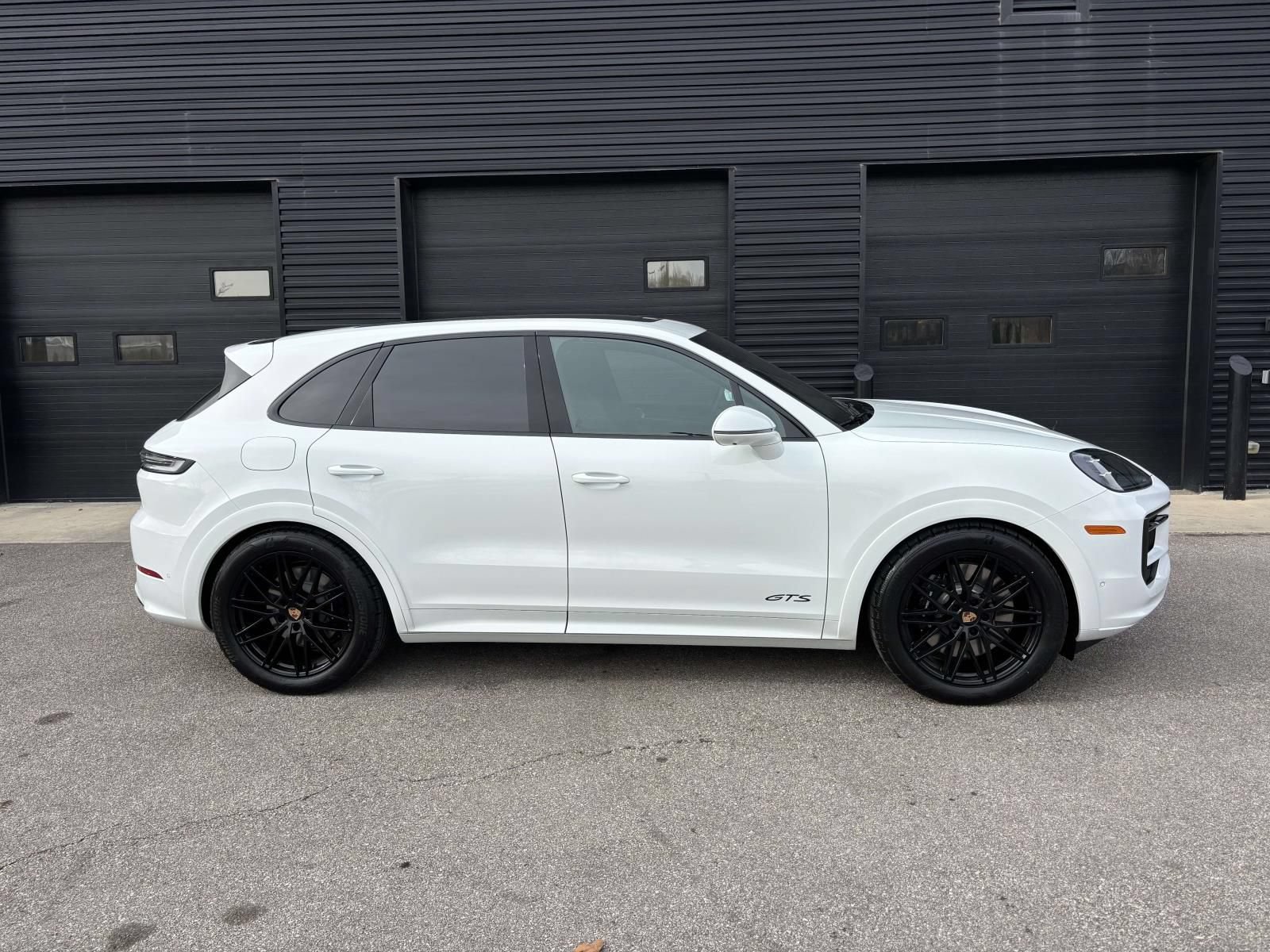 New 2026 Porsche Cayenne GTS AWD/4WD image 11