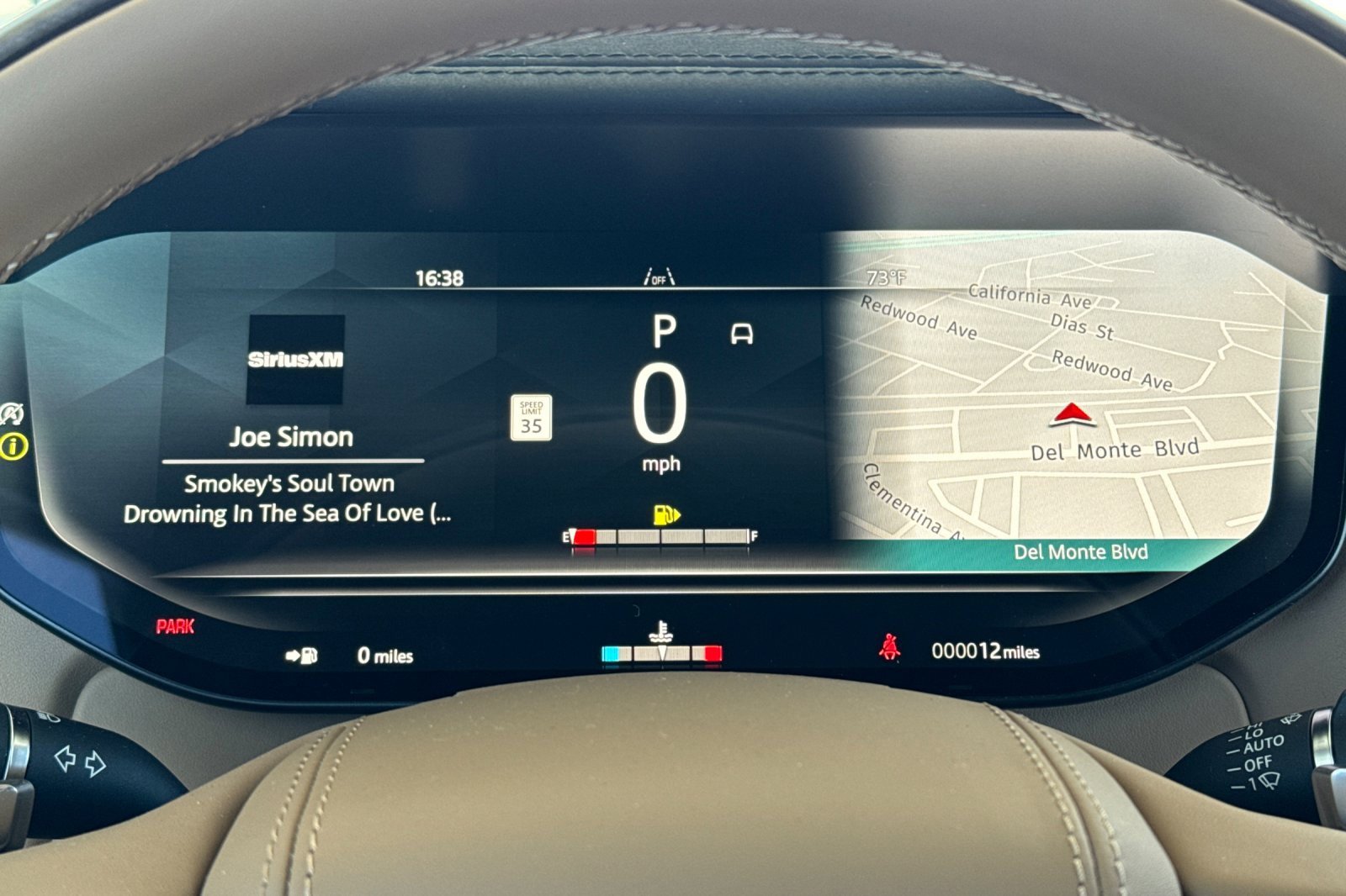 New 2025 Land Rover Range Rover SE image 24