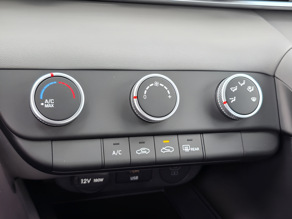 New 2026 Hyundai Elantra SE FWD image 20