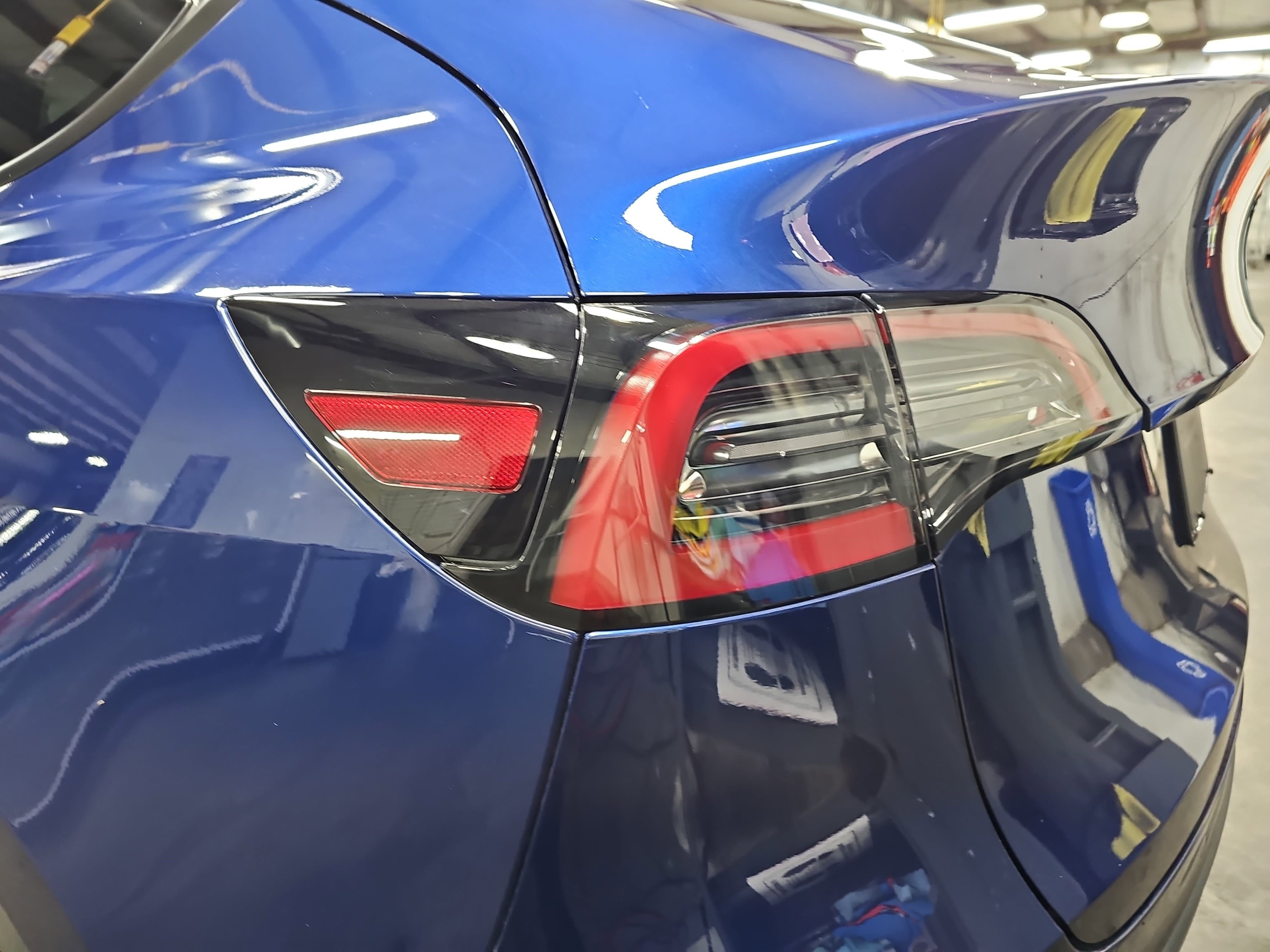 Used 2022 Tesla Model Y Long Range image 36