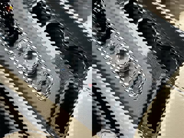 Used 2023 Cadillac Escalade ESV Premium Luxury image 28