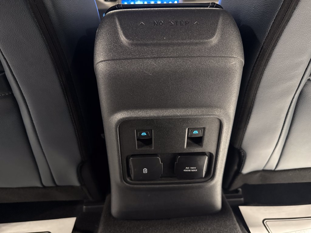 Used 2024 Ford Bronco Outer Banks AWD/4WD image 42