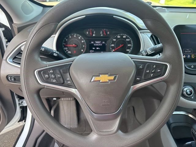 Used 2023 Chevrolet Malibu LT w/ LPO, Floor Liner Package FWD image 15