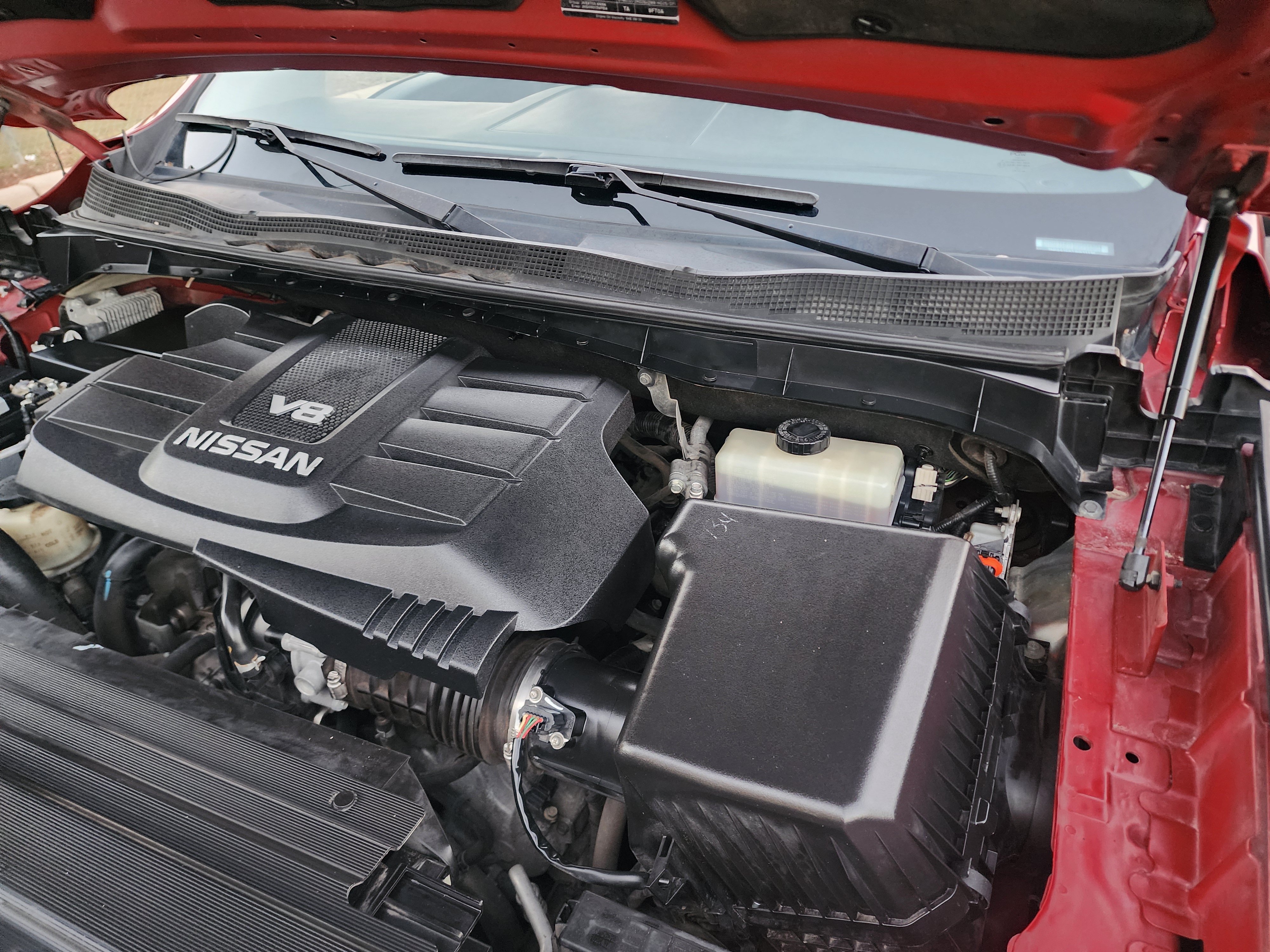 Used 2018 Nissan Titan SV w/ SV Convenience Package AWD/4WD image 39