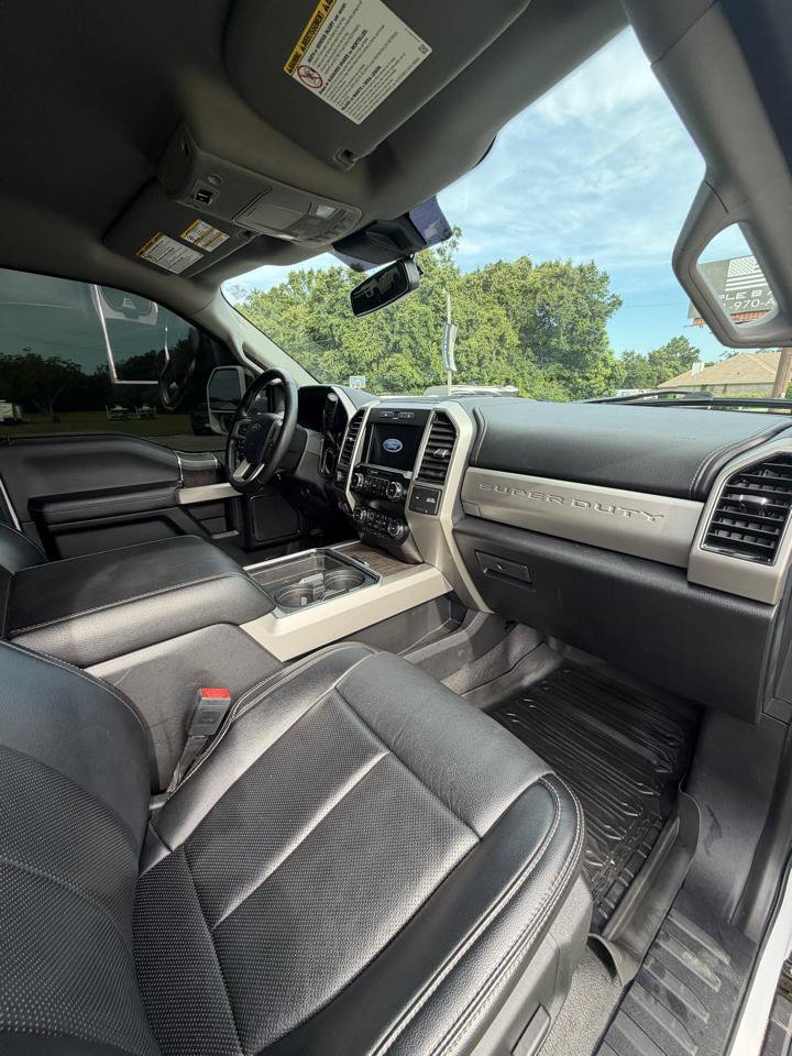 Used 2021 Ford F250 Lariat w/ Lariat Ultimate Package AWD/4WD image 18