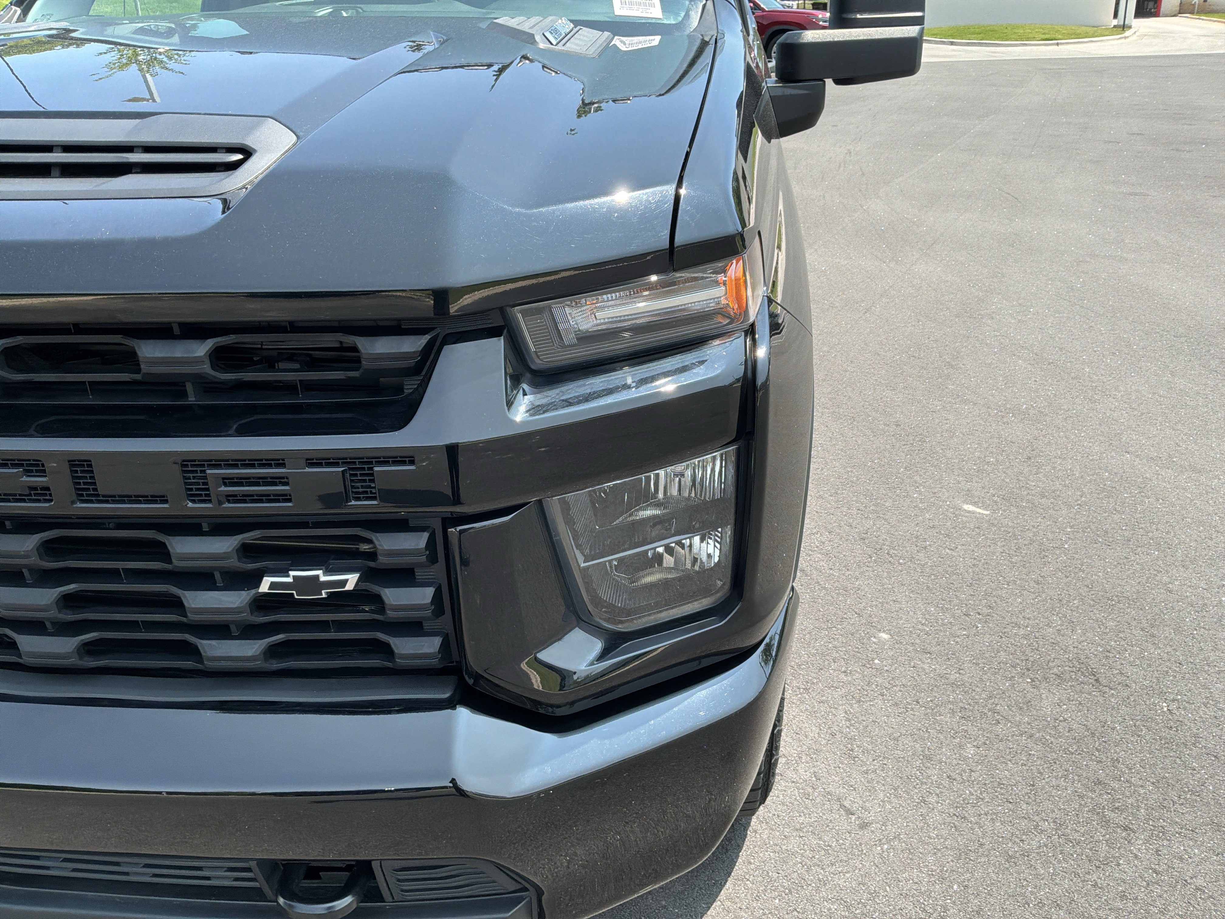Used 2022 Chevrolet Silverado 2500 Custom w/ Custom Value Package AWD/4WD image 6