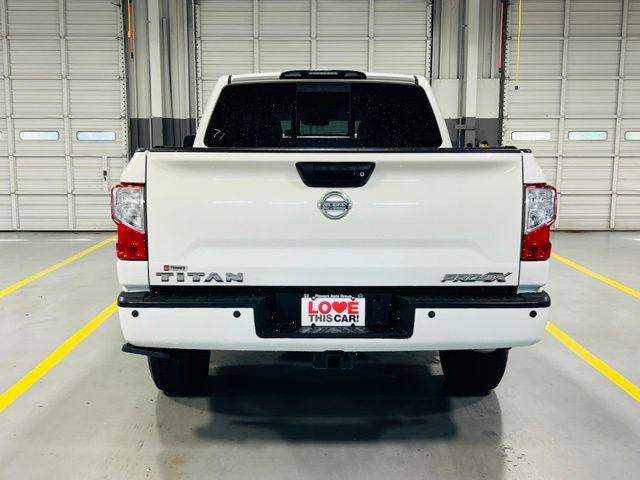 Used 2018 Nissan Titan PRO-4X w/ Pro-4x Convenience Package AWD/4WD image 16