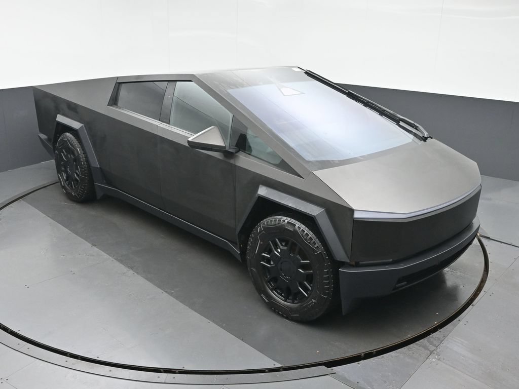 Used 2024 Tesla Cybertruck AWD Crew Cab image 32