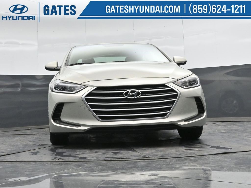 Used 2017 Hyundai Elantra SE w/ Cargo Package image 39