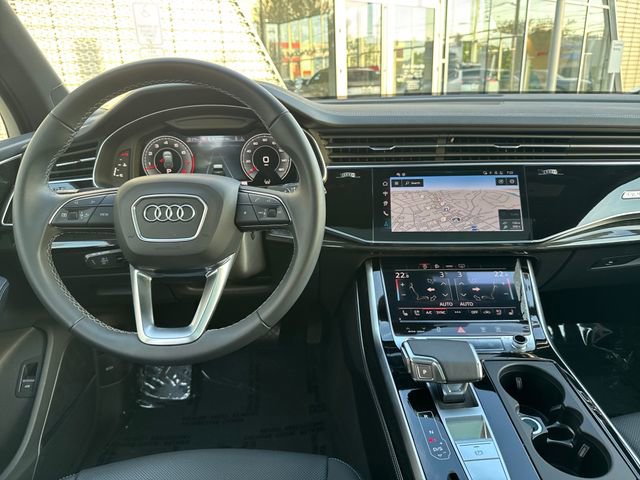 Used 2025 Audi Q7 3.0T Premium Plus w/ Premium Plus Package AWD/4WD image 11