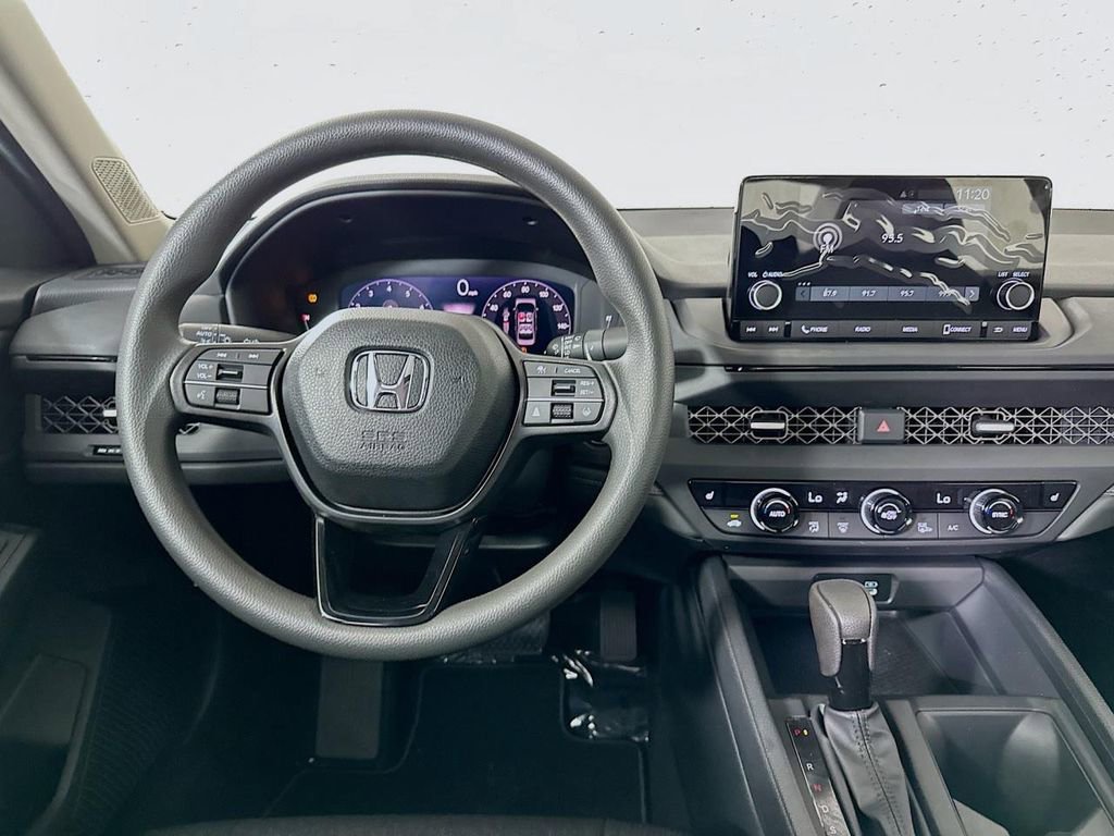 Certified 2025 Honda Accord SE image 19