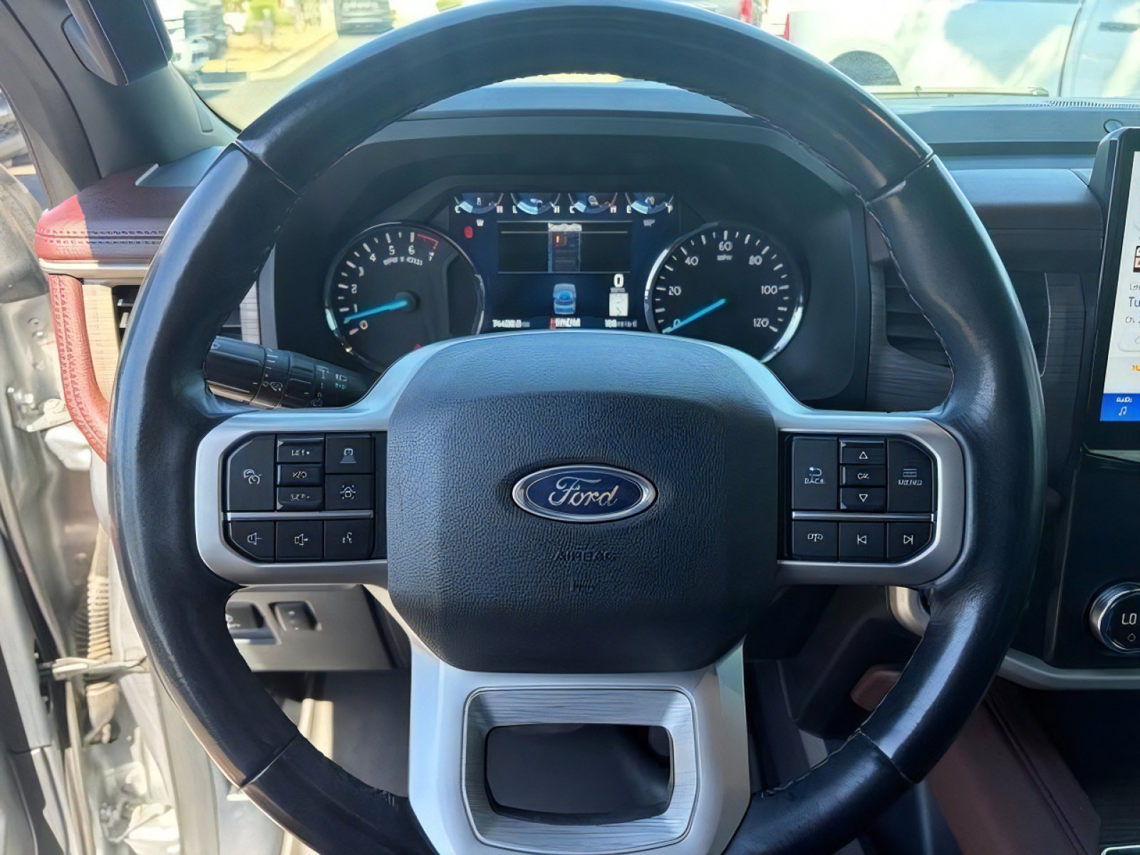 Used 2023 Ford Expedition Limited RWD image 14