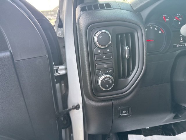 Used 2022 GMC Sierra 2500 Pro w/ Convenience Package image 14