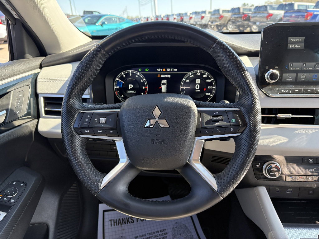 Used 2023 Mitsubishi Outlander SEL image 25