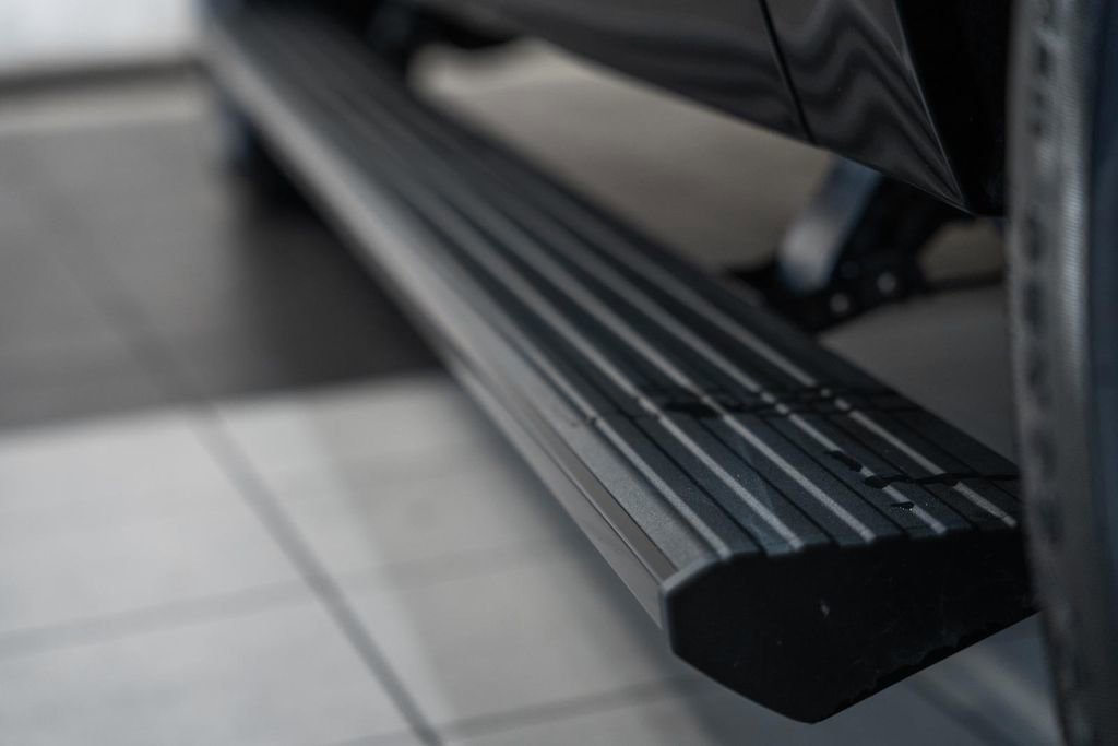 Used 2025 Ford Expedition Max Platinum image 27