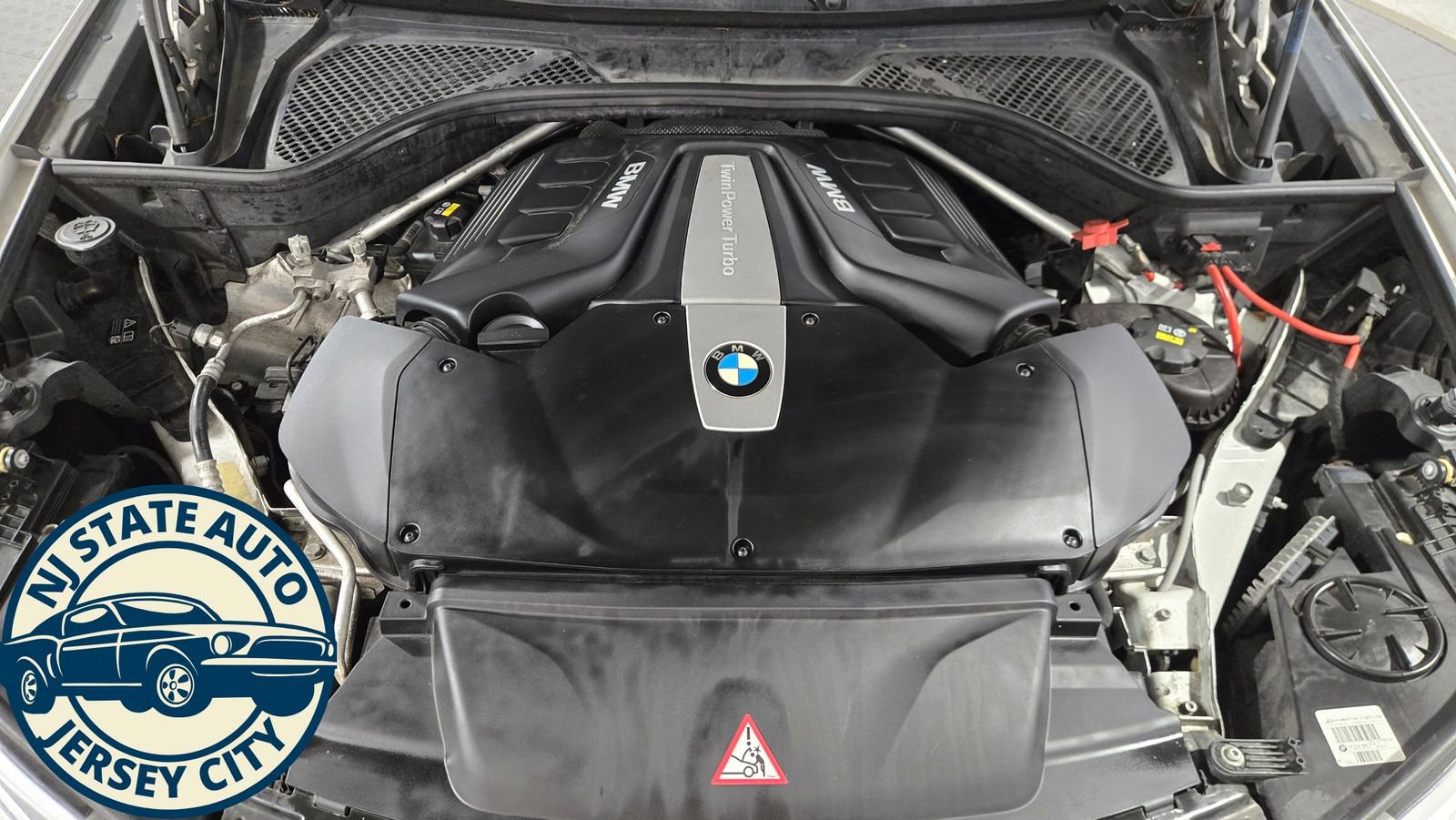 Used 2017 BMW X6 xDrive50i w/ Executive Package image 39